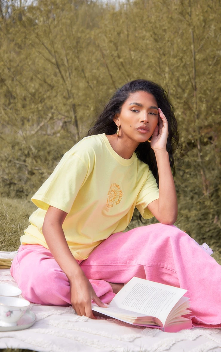 PRETTYLITTLETHING Lemon Soul Searching Print T Shirt - Image 2