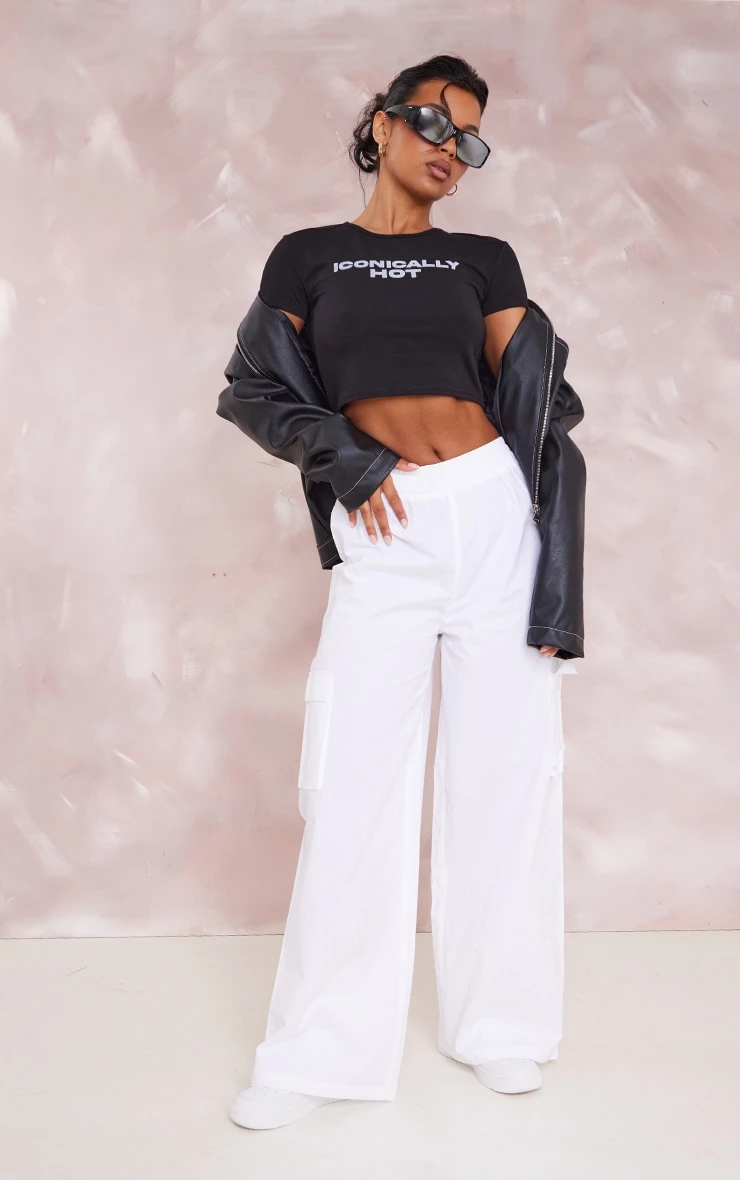 Black Iconically Hot Print Fitted Crop T-shirt - Image 3